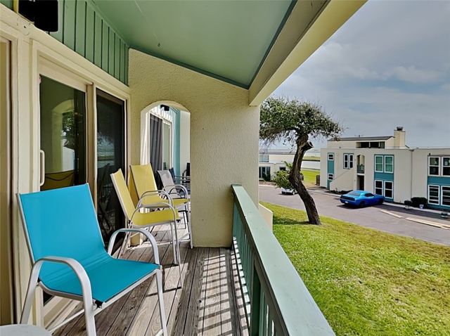 2003 N Fulton Beach Road N 14, Rockport, TX 78382