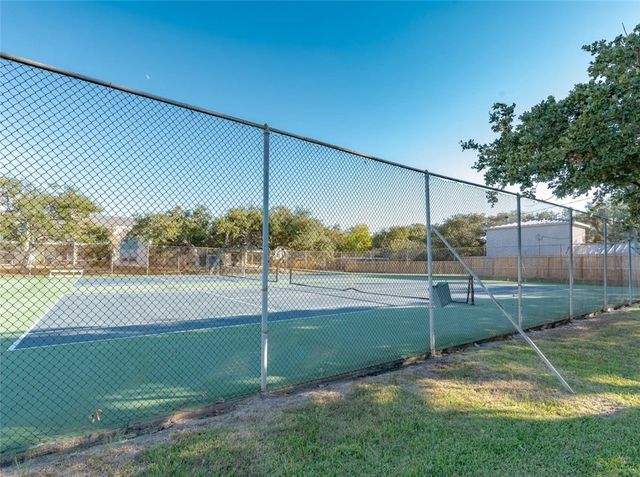 2003 N Fulton Beach Road N 14, Rockport, TX 78382