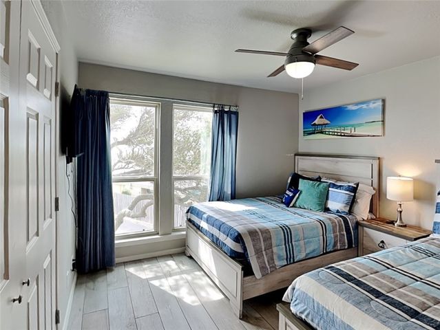 2003 N Fulton Beach Road N 14, Rockport, TX 78382