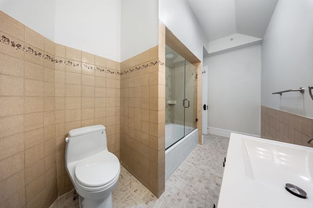 180 Jackson St C, Lawrence, MA 01841