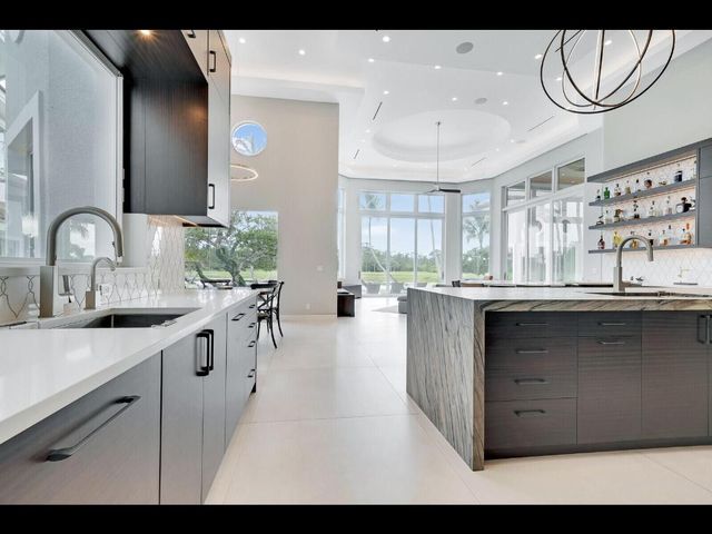 12990 Marsh Landing, Palm Beach Gardens, FL 33418