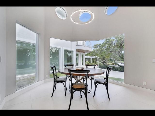 12990 Marsh Landing, Palm Beach Gardens, FL 33418