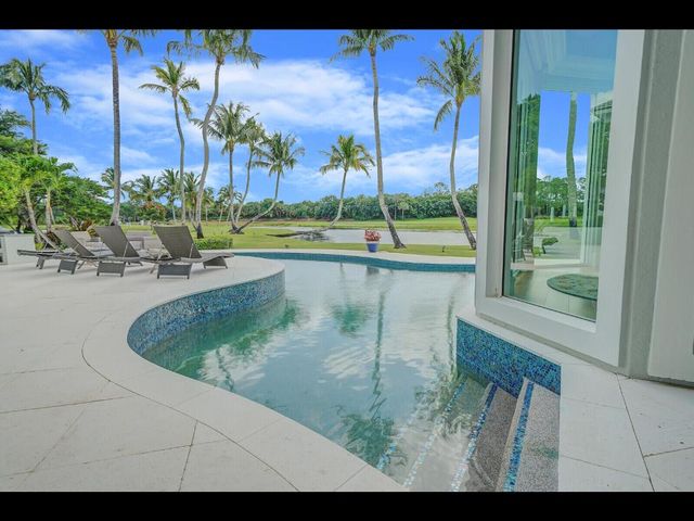 12990 Marsh Landing, Palm Beach Gardens, FL 33418