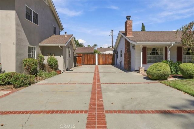 4045 Chapman, Riverside, CA 92506