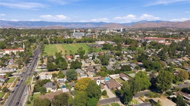 4045 Chapman, Riverside, CA 92506