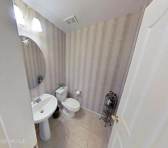225 Galway Lane, Simi Valley, CA 93065