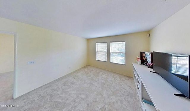 225 Galway Lane, Simi Valley, CA 93065