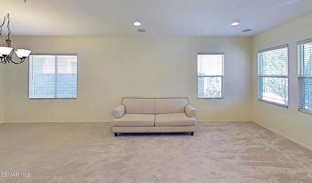 225 Galway Lane, Simi Valley, CA 93065