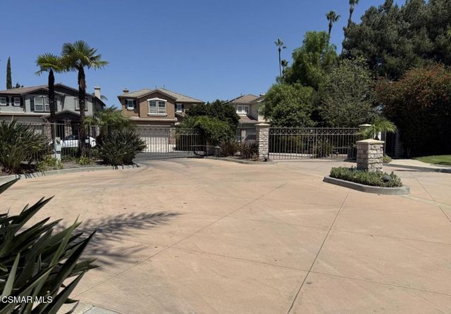 225 Galway Lane, Simi Valley, CA 93065