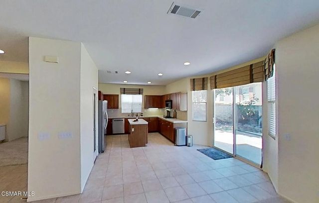 225 Galway Lane, Simi Valley, CA 93065