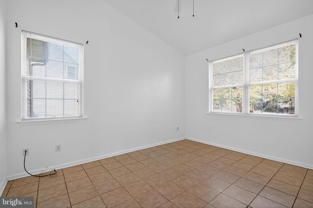 237 SHETLAND DR, New Castle, DE 19720