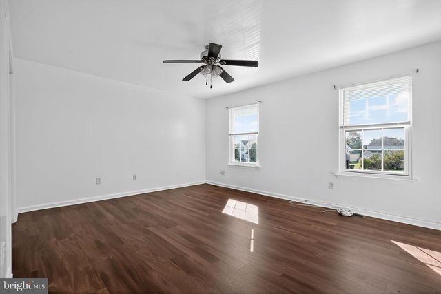 237 SHETLAND DR, New Castle, DE 19720