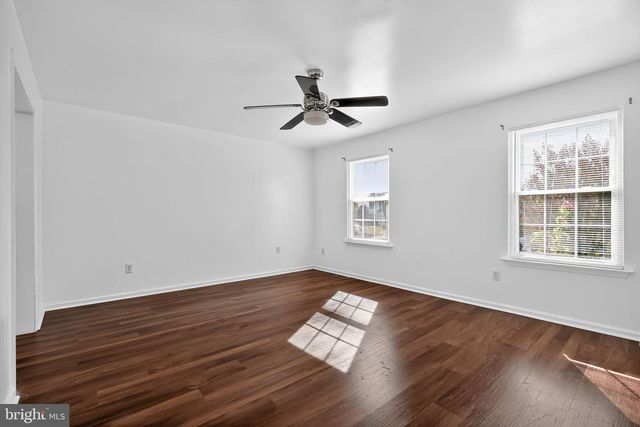 237 SHETLAND DR, New Castle, DE 19720