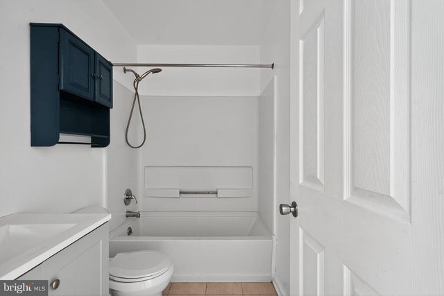 237 SHETLAND DR, New Castle, DE 19720