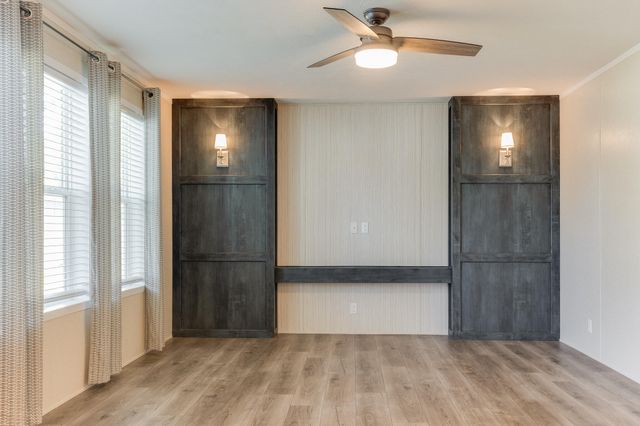 714 Mill Street 70, Leslie City, MI 49251