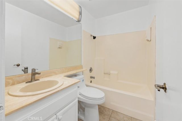 10424 2nd st, Santee, CA 92071