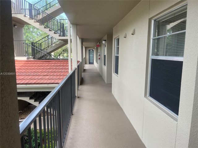 1100 SW 128th Ter 204U, Pembroke Pines, FL 33027