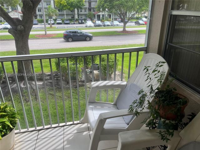 1100 SW 128th Ter 204U, Pembroke Pines, FL 33027