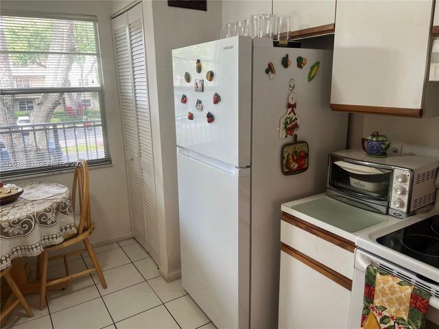 1100 SW 128th Ter 204U, Pembroke Pines, FL 33027