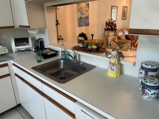 1100 SW 128th Ter 204U, Pembroke Pines, FL 33027
