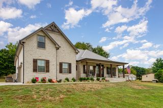 2562 Highway 25, Cottontown, TN 37048