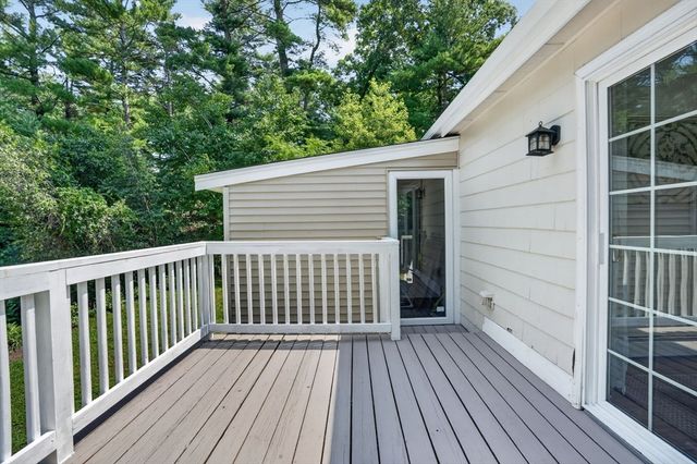 8 Charlotte Dr, Andover, MA 01810