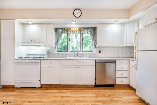 64 School St, North Haledon Boro, NJ 07508