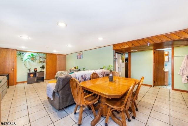 64 School St, North Haledon Boro, NJ 07508
