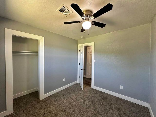 2409 NW 47th St, Lawton, OK 73505