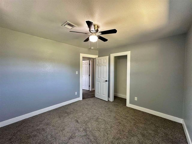 2409 NW 47th St, Lawton, OK 73505