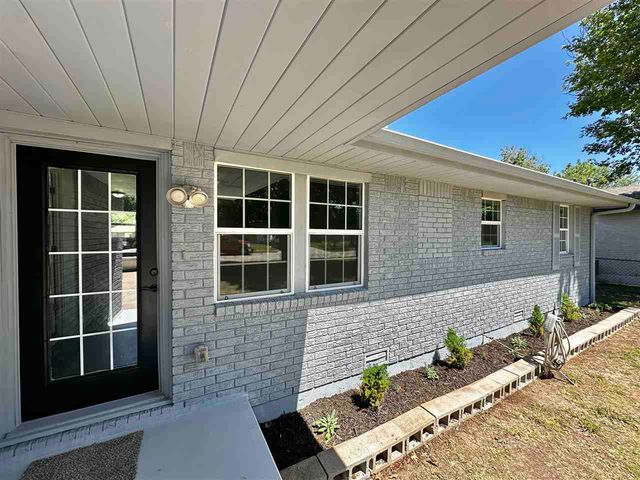 2409 NW 47th St, Lawton, OK 73505