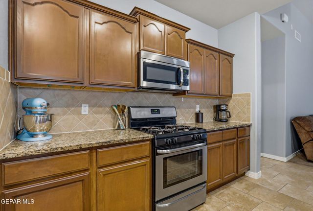 14605 Spanish Point Drive, El Paso, TX 79938