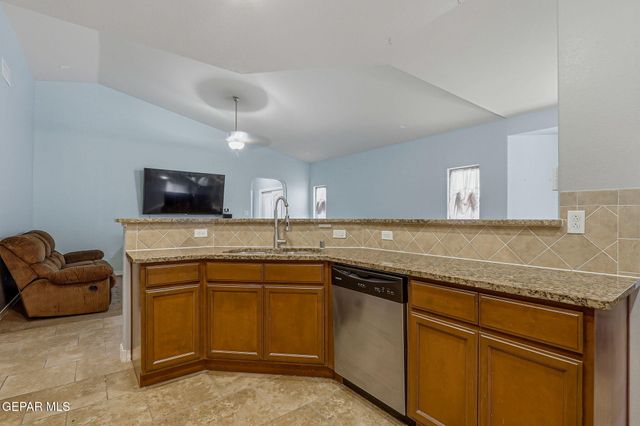 14605 Spanish Point Drive, El Paso, TX 79938