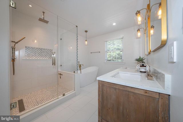 804 SHADEBRUSH RDG, West Chester, PA 19382