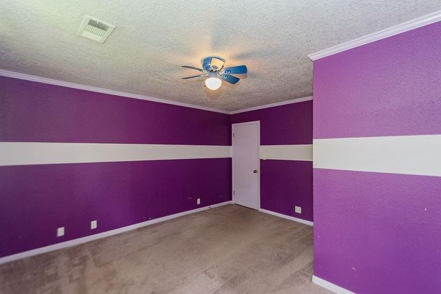 618 W 9th Street, Freeport, TX 77541