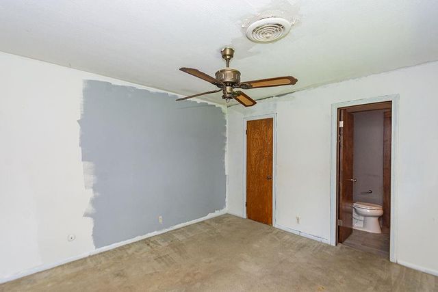 618 W 9th Street, Freeport, TX 77541