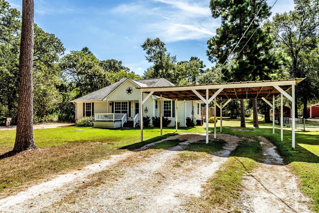 65 Cauthen Drive, Huntsville, TX 77320