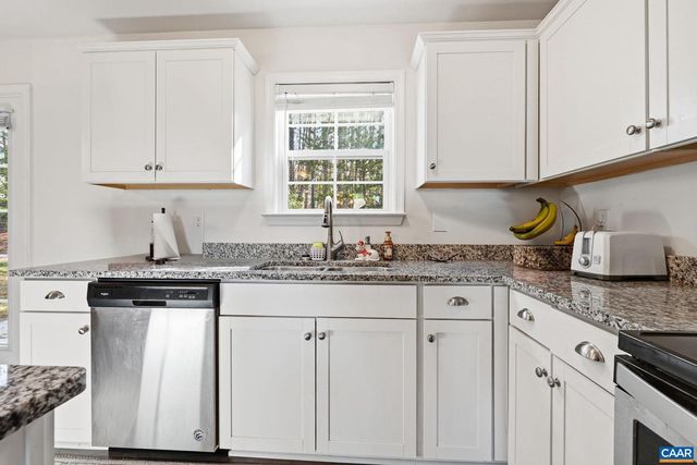 335 CARDINAL RD, Louisa, VA 23093