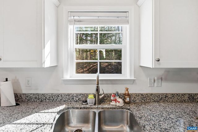 335 CARDINAL RD, Louisa, VA 23093