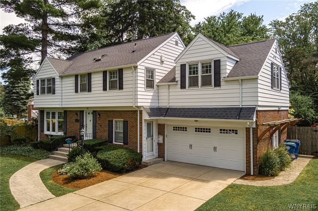24 Huxley Drive, Amherst, NY 14226