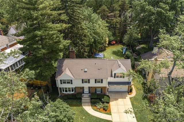 24 Huxley Drive, Amherst, NY 14226
