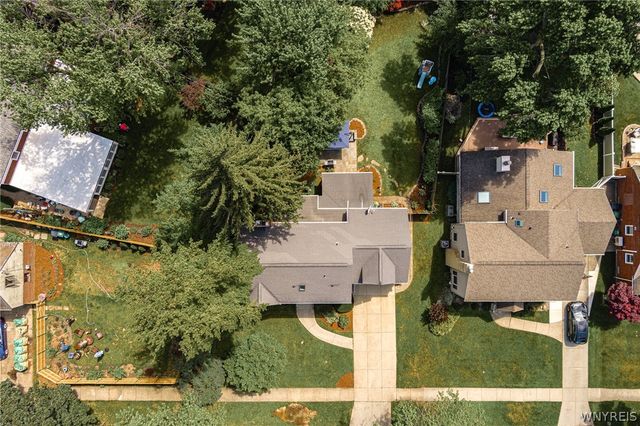 24 Huxley Drive, Amherst, NY 14226