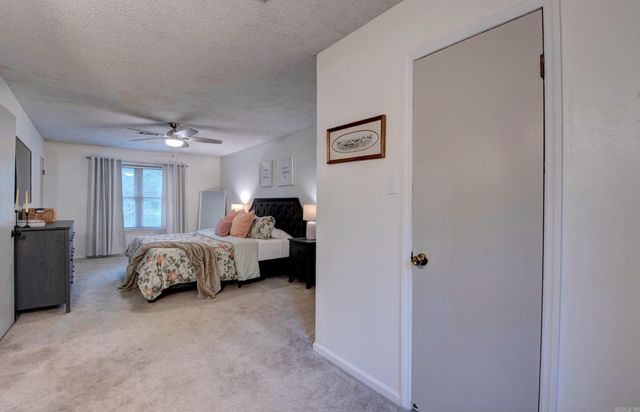 6421 Rolling Hills Dr, North Little Rock, AR 72118