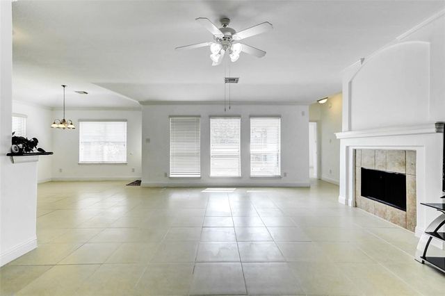 316 Magnolia Way, League City, TX 77573