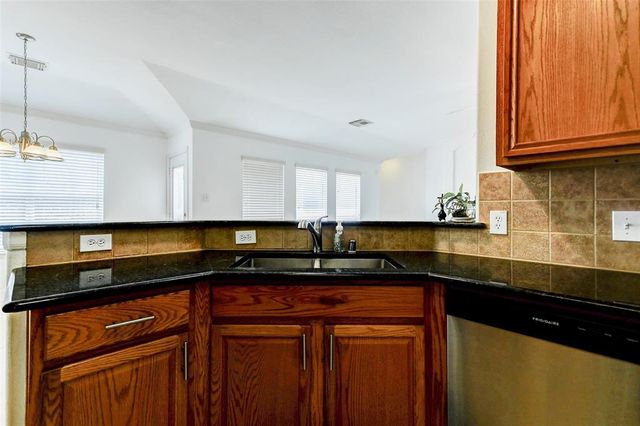 316 Magnolia Way, League City, TX 77573