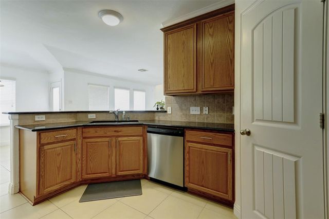 316 Magnolia Way, League City, TX 77573