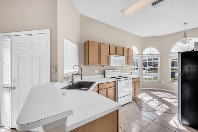 385 BRIAR BAY CIRCLE, Orlando, FL 32825