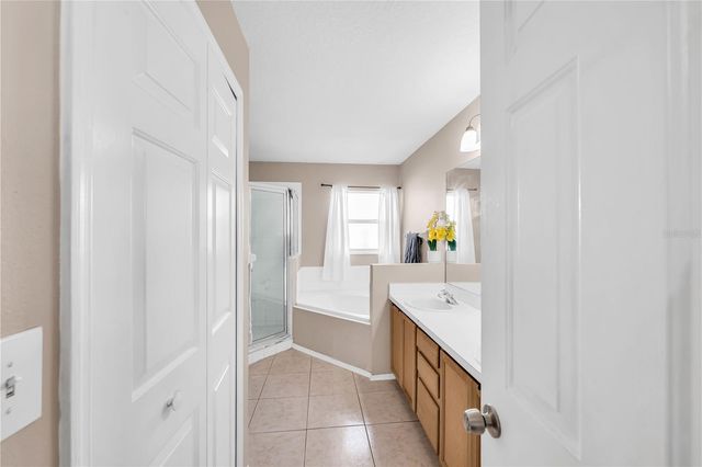 385 BRIAR BAY CIRCLE, Orlando, FL 32825