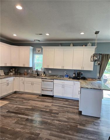 2716 Gilmerton RD, Chesapeake, VA 23323