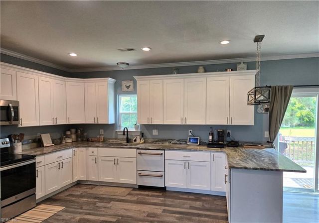 2716 Gilmerton RD, Chesapeake, VA 23323